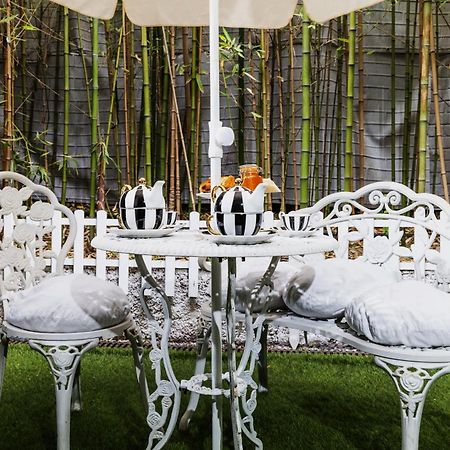 Les Canoubiers Luxe Et Serenite Au Coeur De Saint-Tropez Suites Spacieuses Avec Jardin Enchanteur Exteriör bild